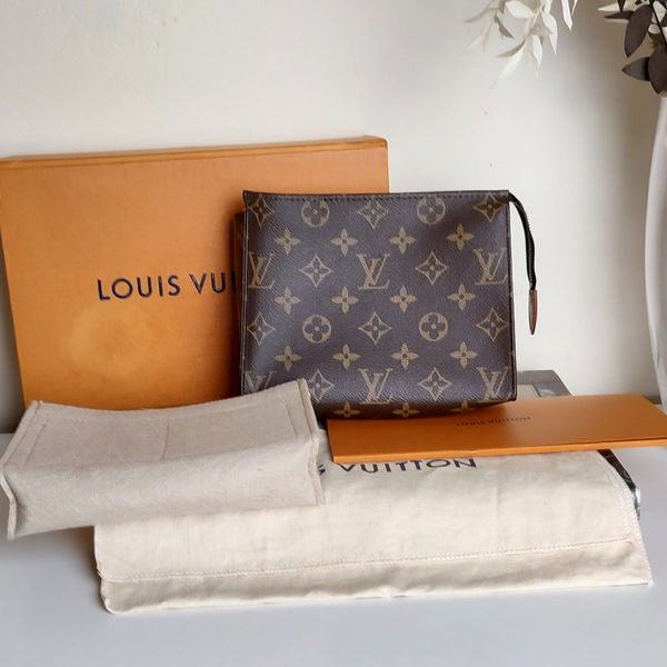 Louis Vuitton 2021 Toiletry Pouch 19