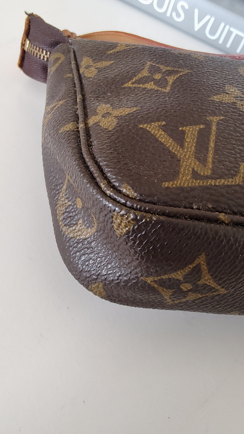 Louis Vuitton, Bags, Louis Vuitton Monogram Pochette Accessoires Pouch  M598 Lv Auth 47856