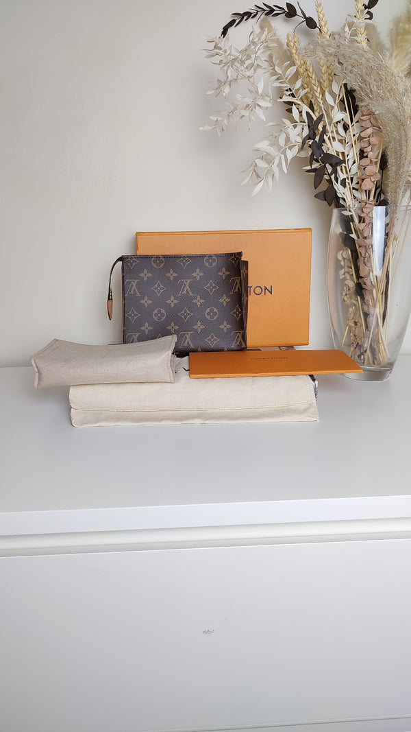 Louis Vuitton 2021 Toiletry Pouch 19