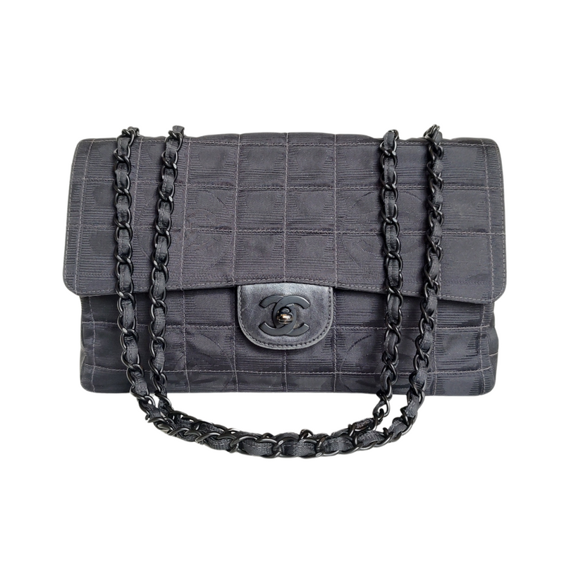 Chanel 2002 Medium Flap Travel line