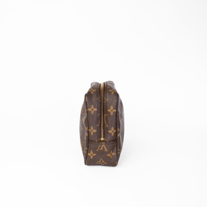 Louis Vuitton Monogram 1988 Trousse 23