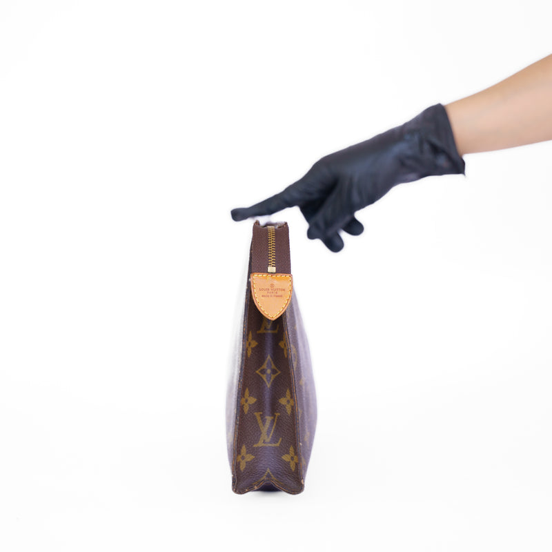 Louis Vuitton Monogram Toiletry Pouch 26 - 872AN