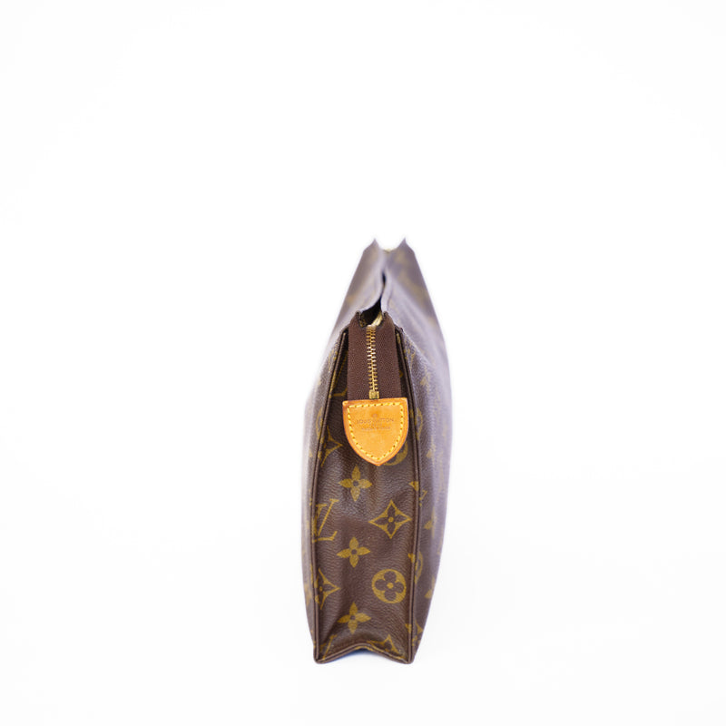 Louis Vuitton 1990 Monogram Toiletry Pouch 26 TH0910