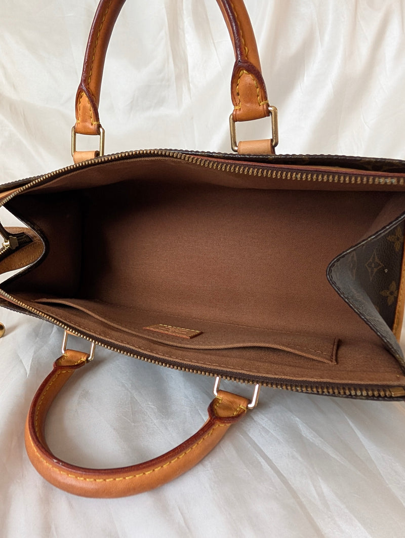 Louis Vuitton 2005 Popincourt Monogram Bag SD0085