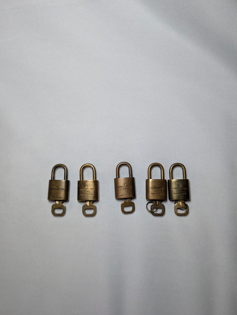 Pre-owned Louis Vuitton Padlock