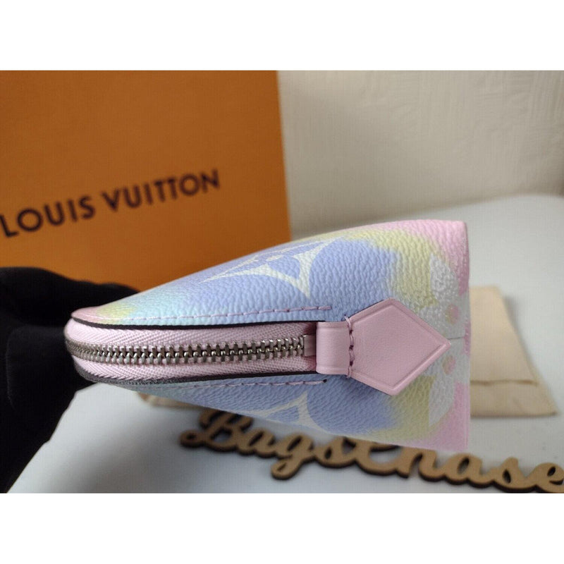 Louis Vuitton LV Escale cosmetic pouch Pink ref.192687 - Joli Closet